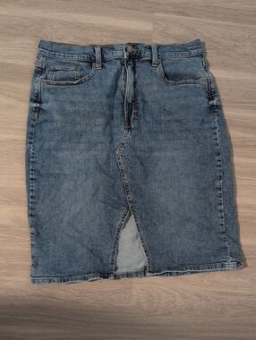 Banana Republic Medium Blue Denim Skirt with Front Slit